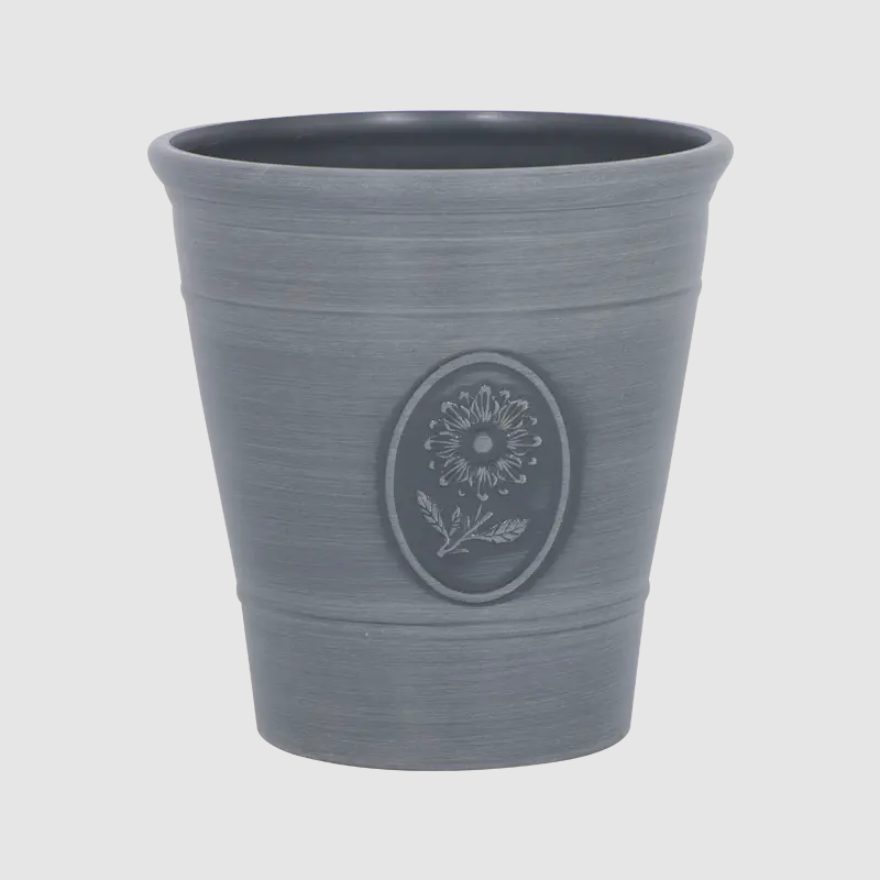 ブラシ付き植木鉢が室内の緑のアレンジメントをどのように変えるのか？