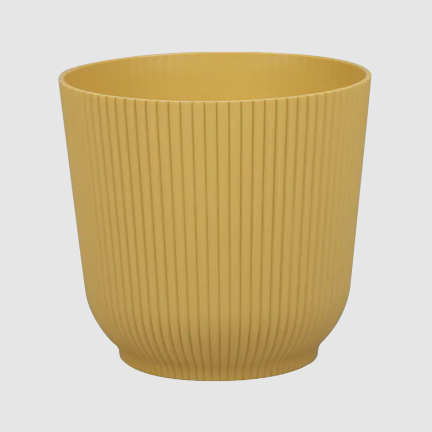 カラフルな植木鉢のお手入れ: 天候による表面の損傷を防ぐには?