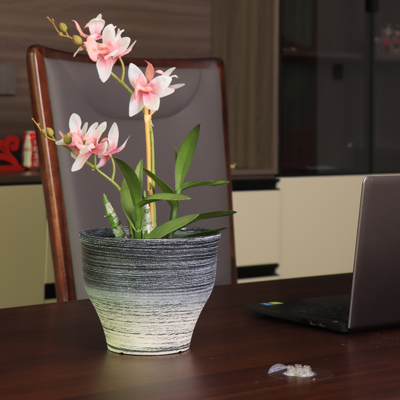 丸みを帯びた胴体のツートーンサンドブラスト植木鉢