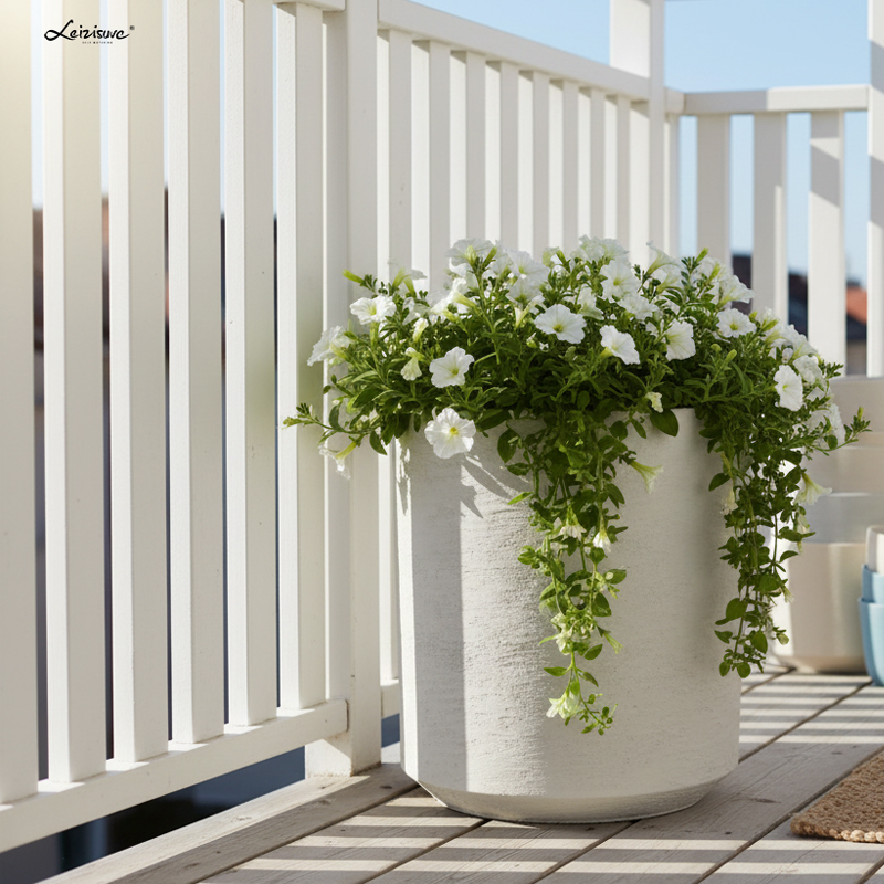 石膏風テクスチャーの円筒形 多用途プラスチック植木鉢
